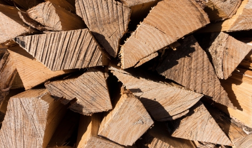 Using a log splitter
