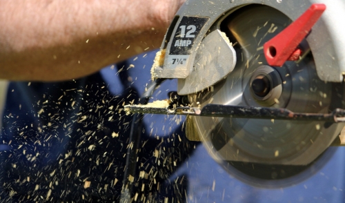 Preventing Kickback From A Circular Saw